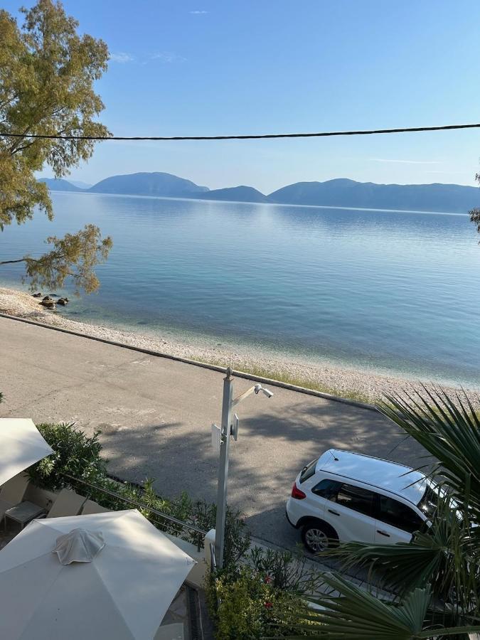 Eucalyptus Suite Sea View Karavomylos Eksteriør bilde